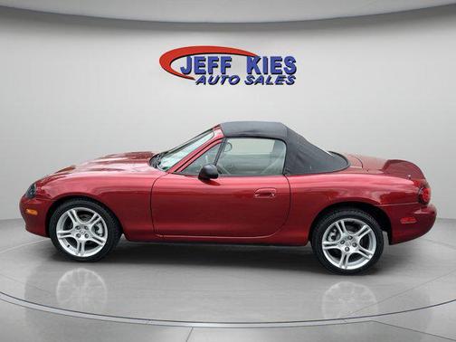 2005 Mazda MX-5 Miata LS