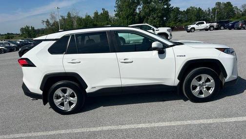 2020 Toyota RAV4 Hybrid XLE