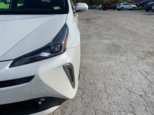 2021 Toyota Prius LE