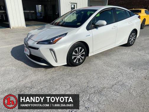 2021 Toyota Prius LE