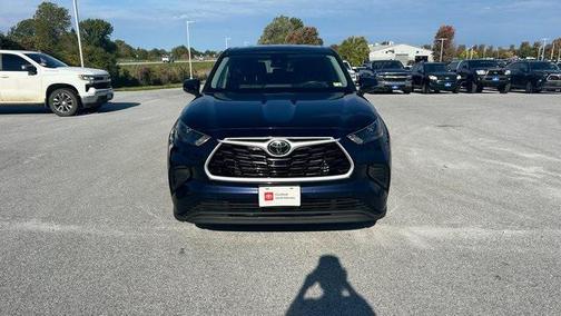 2022 Toyota Highlander L