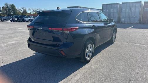 2022 Toyota Highlander L