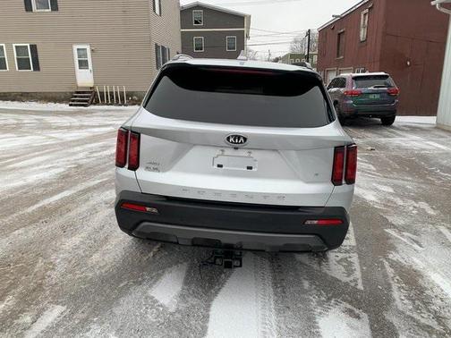 2021 Kia Sorento S