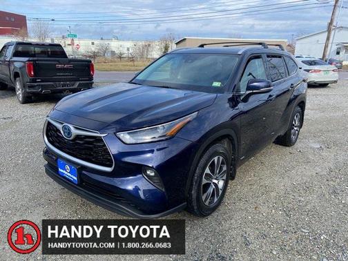 2022 Toyota Highlander Hybrid XLE