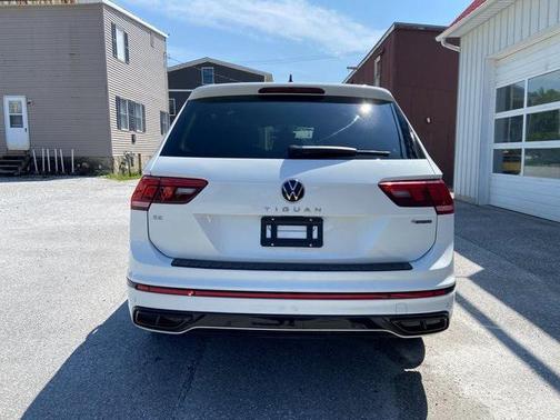 2023 Volkswagen Tiguan 2.0T SE R-Line Black 4MOTION