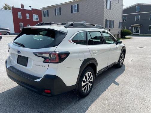 2024 Subaru Outback Base