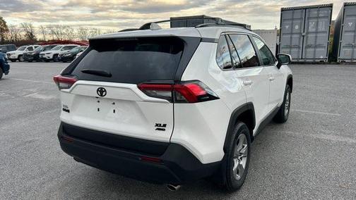 2025 Toyota RAV4 XLE