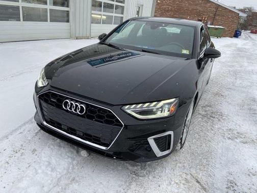 2023 Audi A4 45 S line Premium Plus