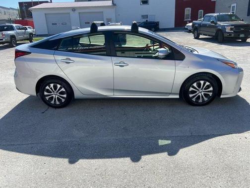 2022 Toyota Prius XLE