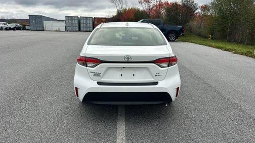 2026 Toyota Corolla Hybrid LE