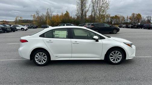 2026 Toyota Corolla Hybrid LE