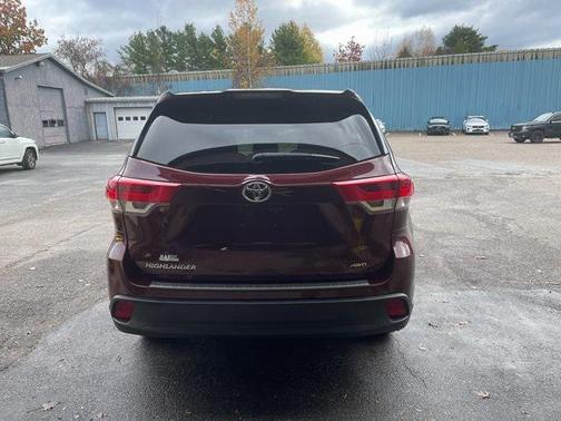 2018 Toyota Highlander LE