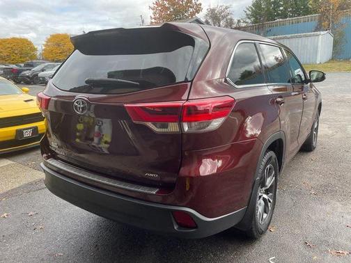 2018 Toyota Highlander LE