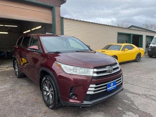2018 Toyota Highlander LE