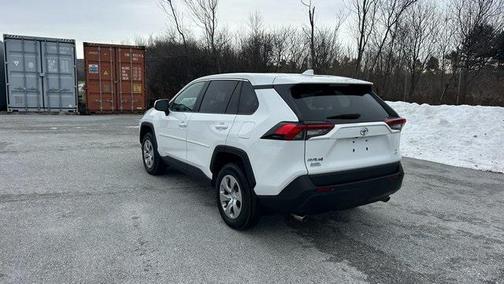 2022 Toyota RAV4 LE