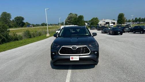 2025 Toyota Highlander Hybrid XLE