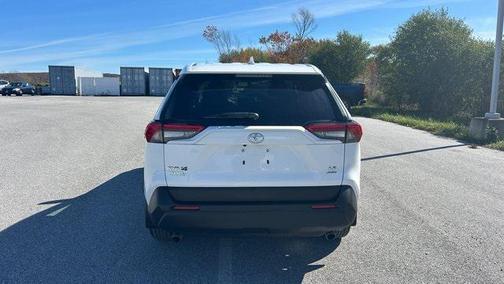 2023 Toyota RAV4 LE