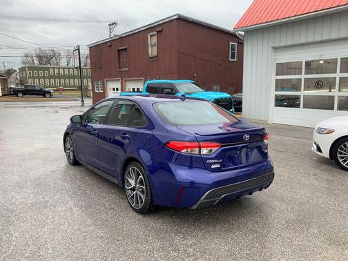 Blue 2021 Toyota Corolla SE