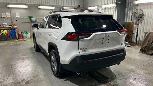 2025 Toyota RAV4 Hybrid XLE
