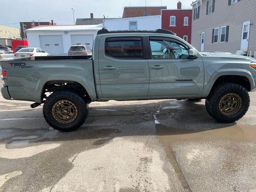 2023 Toyota Tacoma TRD Sport