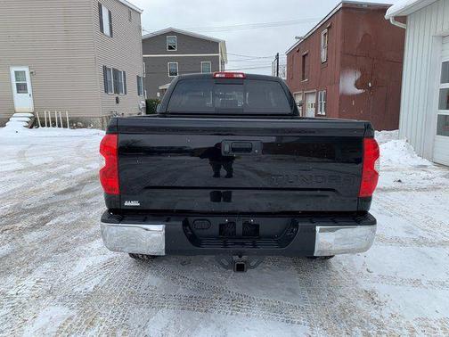 2017 Toyota Tundra SR5