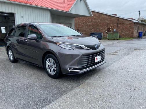 2024 Toyota Sienna Limited 7-Passenger