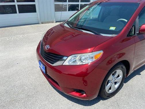2014 Toyota Sienna LE
