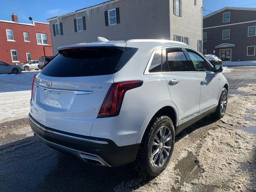 2023 Cadillac XT5 Premium Luxury