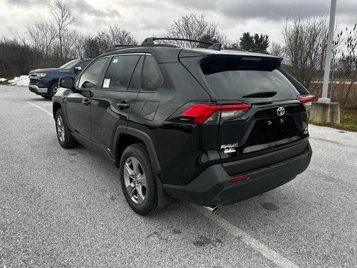 2025 Toyota RAV4 Hybrid LE