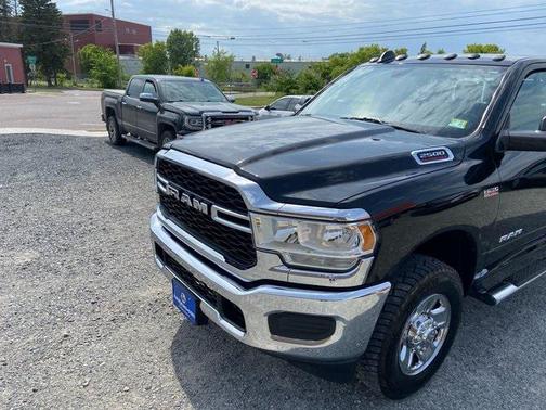2020 RAM 2500 Tradesman Crew Cab 4X4 6'4' Box