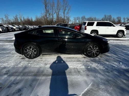 2024 Toyota Prius XLE