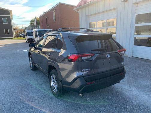 2022 Toyota RAV4 Hybrid LE
