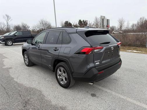 2025 Toyota RAV4 Hybrid LE