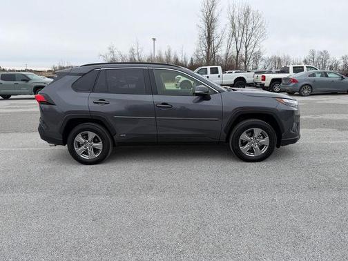 2025 Toyota RAV4 Hybrid LE