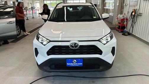 2025 Toyota RAV4 XLE