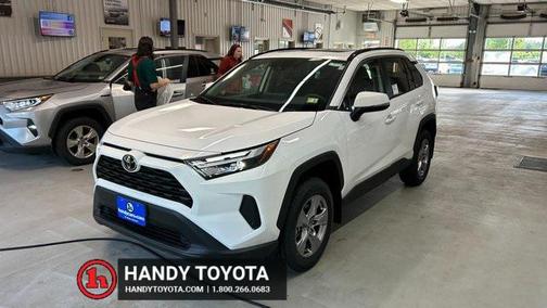 2025 Toyota RAV4 XLE