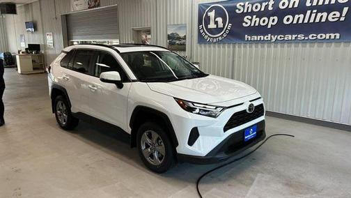 2025 Toyota RAV4 XLE
