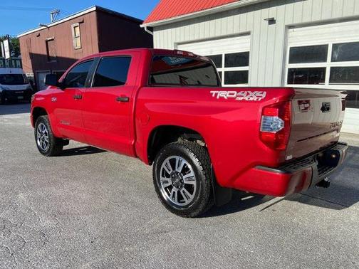 2018 Toyota Tundra SR5