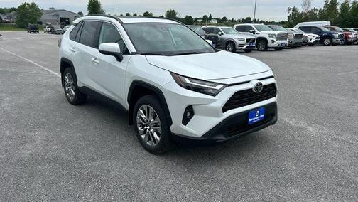 2025 Toyota RAV4 XLE Premium