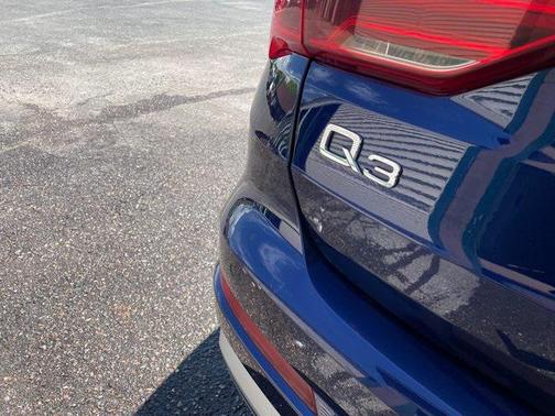 2022 Audi Q3 40 Premium Plus