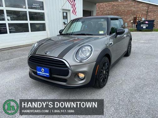 2017 MINI Hardtop Cooper