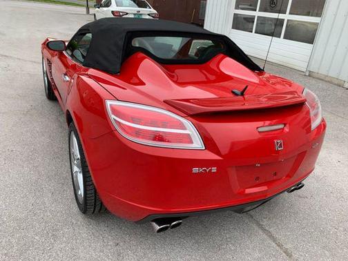 Chili Pepper Red 2007 Saturn Sky Red Line