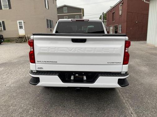 2022 Chevrolet Silverado 1500 Custom