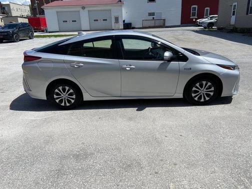 2022 Toyota Prius Prime LE