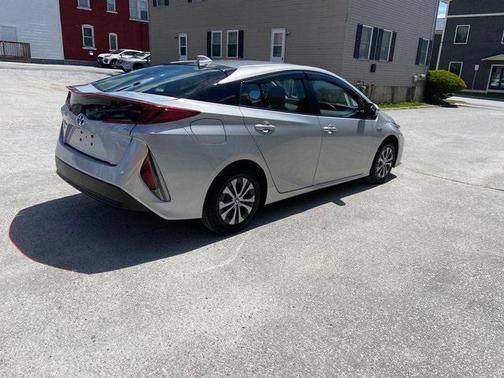 2022 Toyota Prius Prime LE