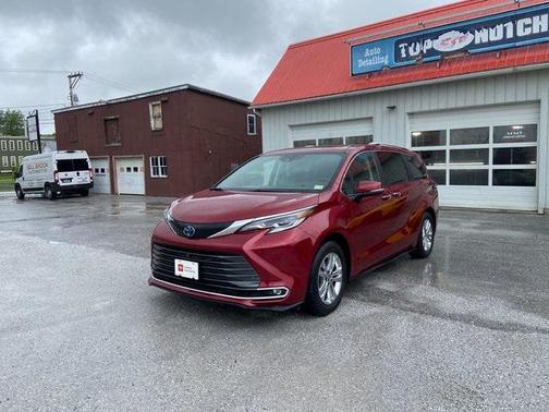 2022 Toyota Sienna Platinum 7 Passenger