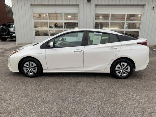 2017 Toyota Prius Four