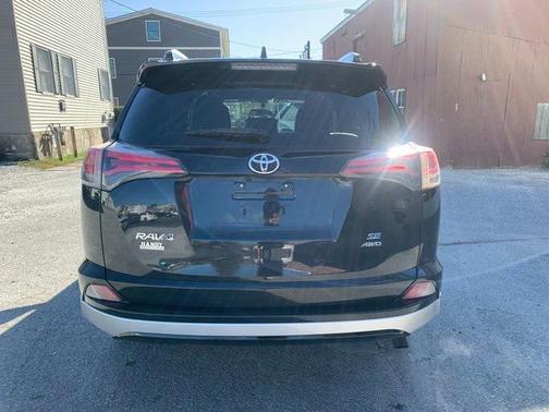 2016 Toyota RAV4 SE