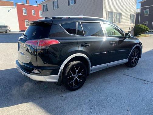 2016 Toyota RAV4 SE