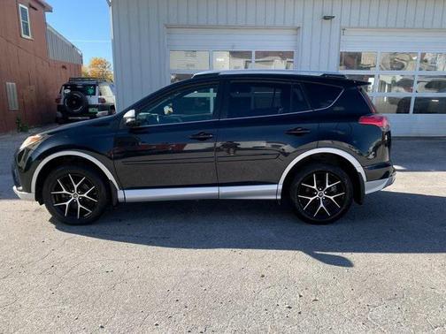2016 Toyota RAV4 SE